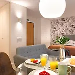 Nomad Apartment, By Bolhao Residences 公寓 *